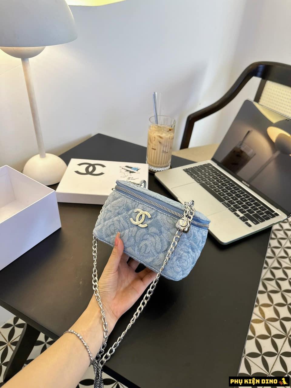 Túi Cốp Chanel Hoa Hồng Denim Size 20 Túi Cốp Chanel Hoa Hồng Denim Size 20